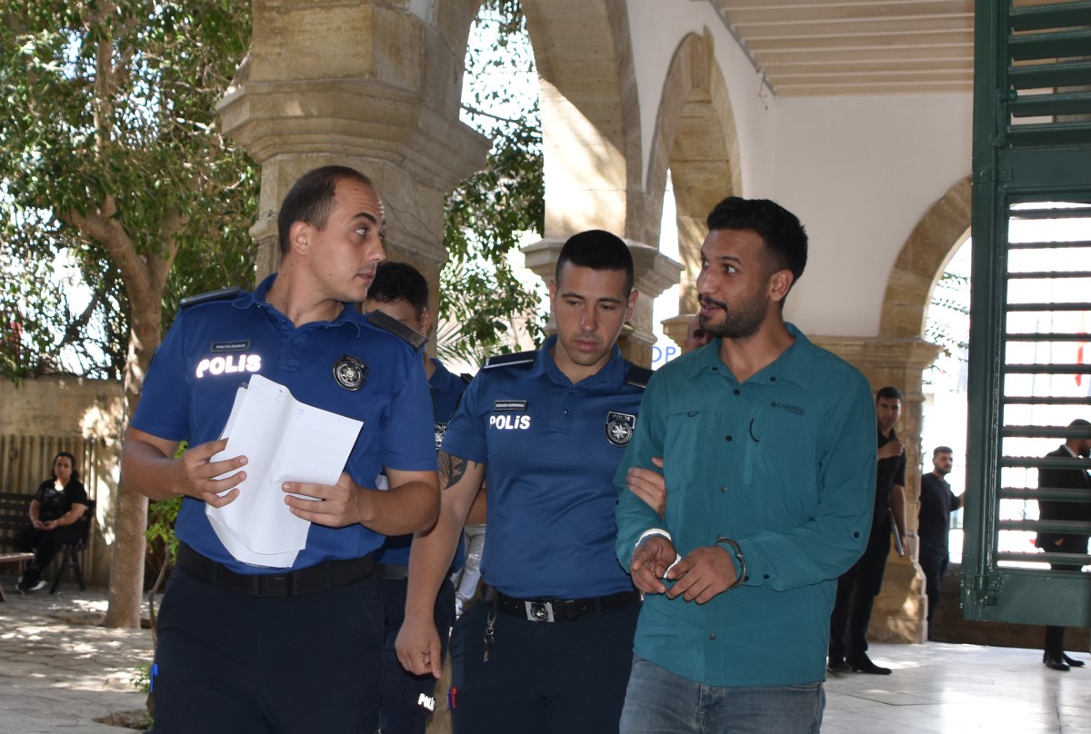 Turist vizesiyle geldi, 7 gün tutuklu kalacak