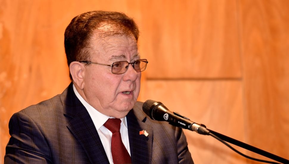 Işık, sigara yasağının uygulanmasını talep etti
