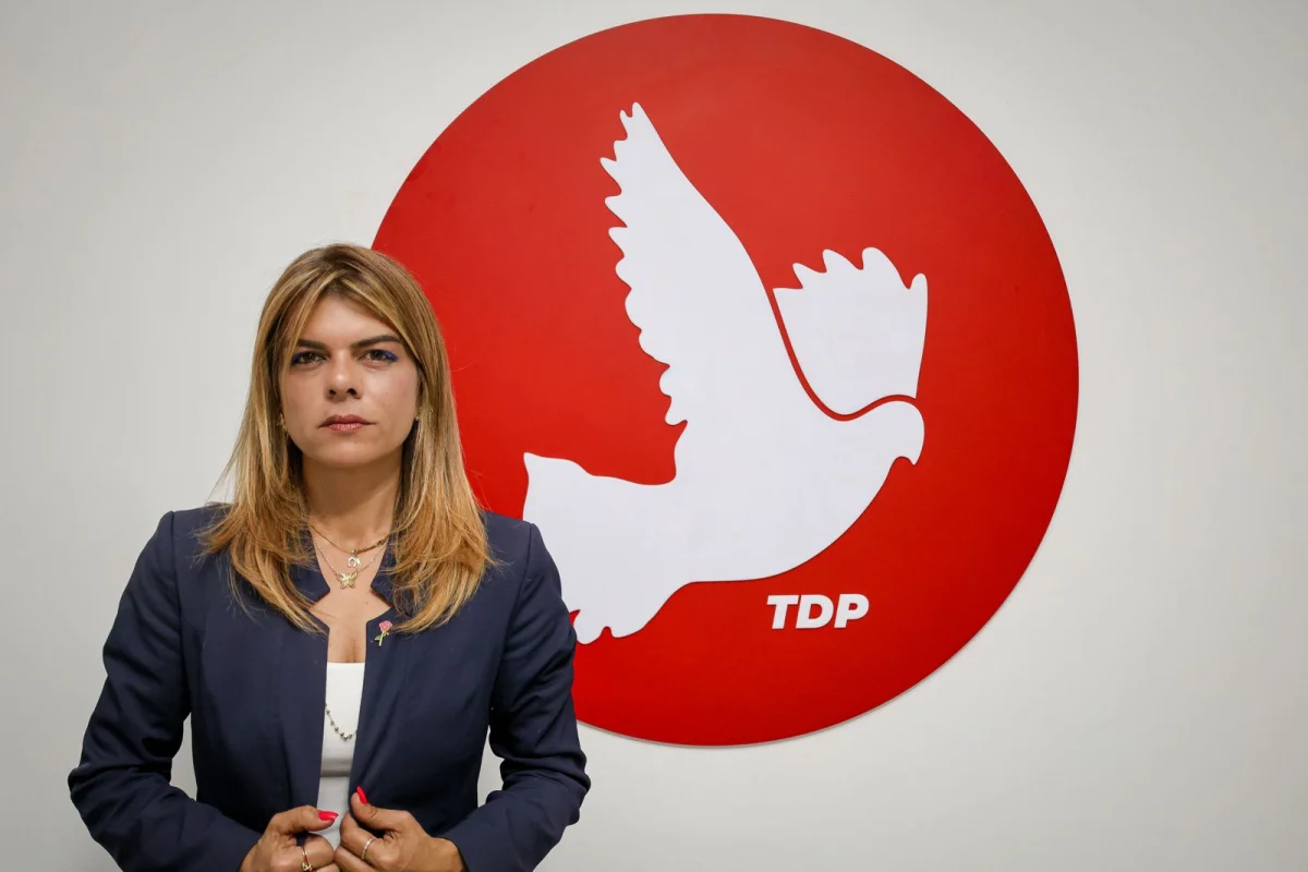 Öztabay: "Kamu adına görev yapan herkes gazetecilerin sorularına açık olmak zorunda"