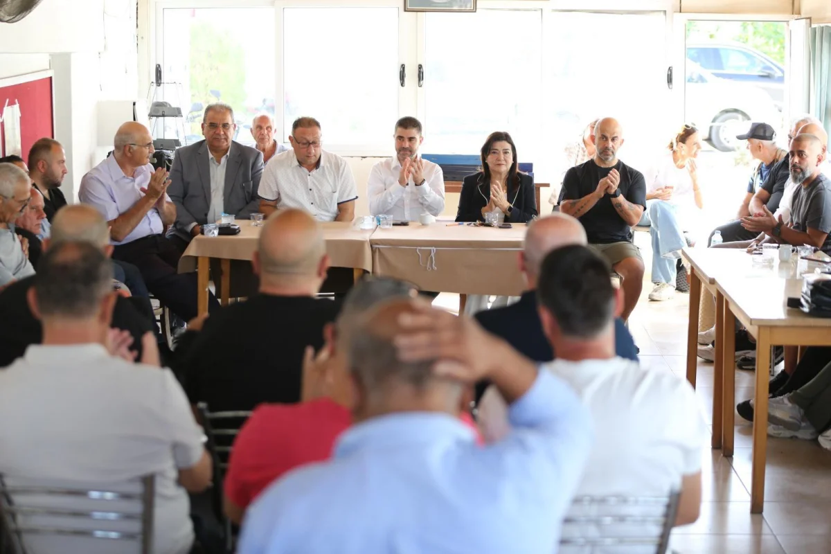 Aktunç Lefkoşa'da bazı spor kulüplerini ziyaret etti