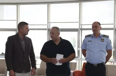 Polis mensuplarından çocuk onkoloji servisine anlamlı destek