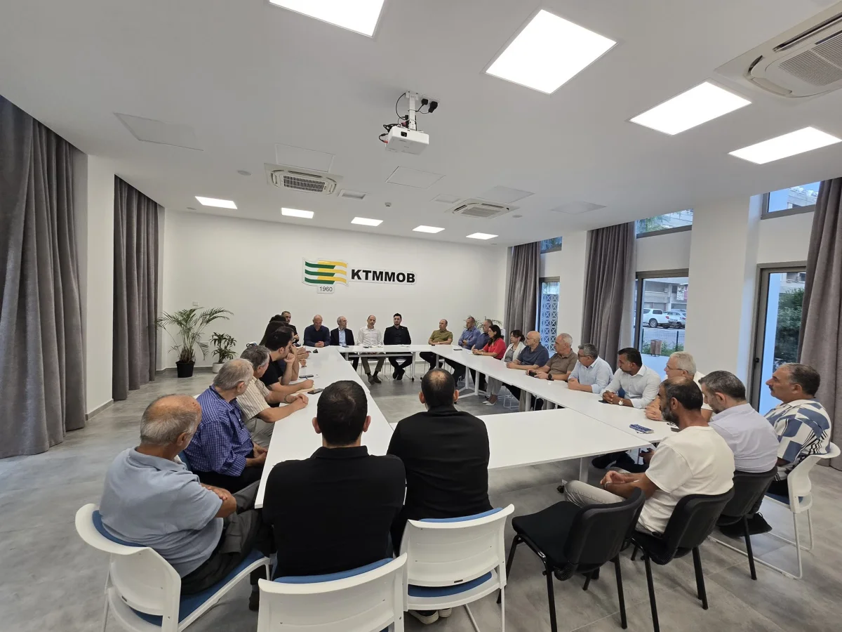 Özersay, Kıbrıs Türk Mühendis ve Mimar Odaları Birliği'ni ziyaret etti