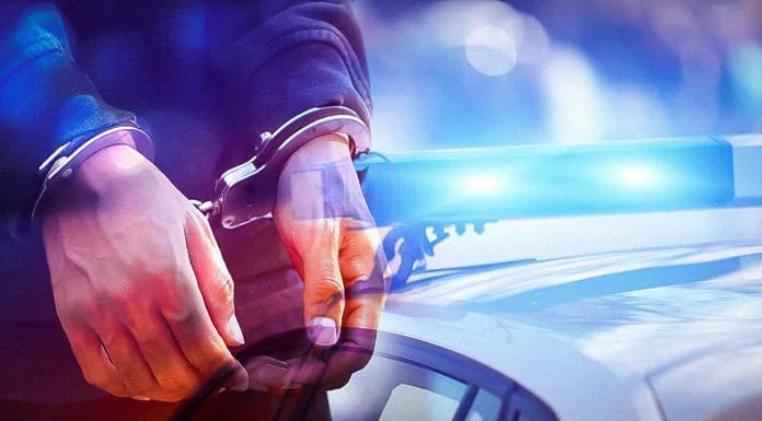Gemikonağı’nda araç camını kıran alkollü şahıs tutuklandı