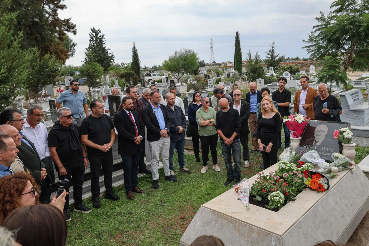 TDP, Sonay Adem’i kabri başında andı: “Yolumuza ışık tutmaya devam ediyor”